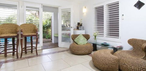 Above Wollongong At Pleasant Heights Bed And Breakfast - Tourism Noosa 0