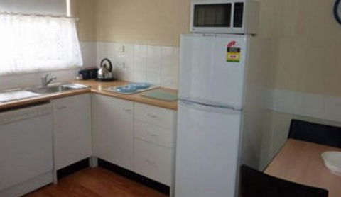 Baybrook Motor Inn - Tourism Noosa 0