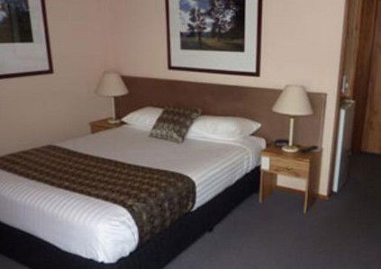Baybrook Motor Inn - Tourism Noosa 3