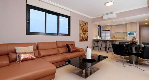 Australia Towers 19.06 - Tourism Noosa 5