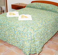 R  R  Woodgate Beach - Tourism Noosa