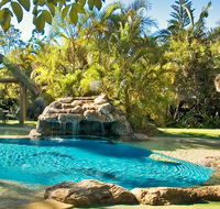 Straddie Bungalows - Tourism Noosa