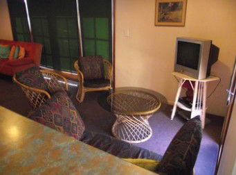Eagles Rest - Holiday Home - Tourism Noosa 2