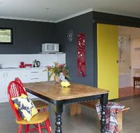 Deshons Retreat - Tourism Noosa