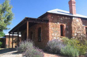 York Cottages - Tourism Noosa 1