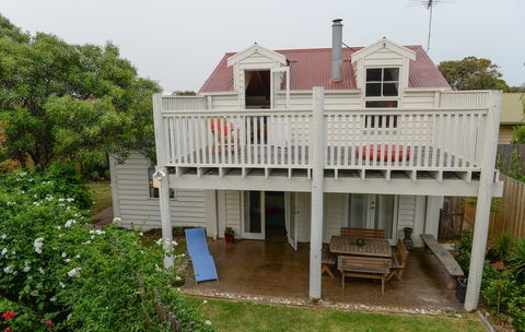 Surfers Palace Torquay - Tourism Noosa 0