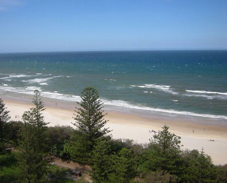 Pacific Regis Beachfront Apartments - Tourism Noosa 0