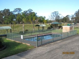 Alexander The Great Motel - Tourism Noosa 3