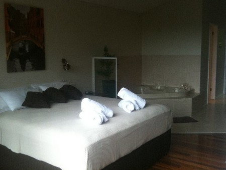 A Paradise Palms Resort - Tourism Noosa 0