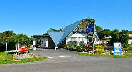 Southern Right Motor Inn - Tourism Noosa 0