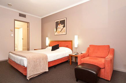 O'Connell Inn - Tourism Noosa 2