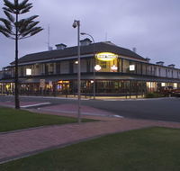 Grand Tasman Hotel - Tourism Noosa