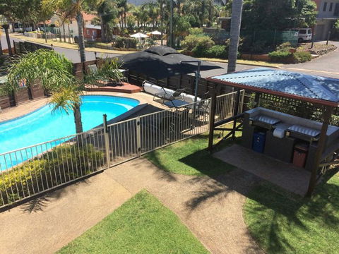 Beachfront Units Merimbula - Tourism Noosa 2