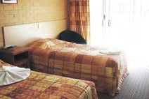 Tenterfield Bowling Club Motor Inn - Tourism Noosa 0