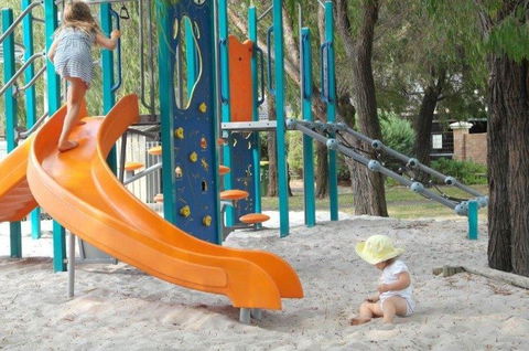 Busselton Beach Resort - Tourism Noosa 1