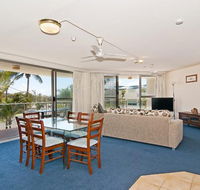 Chateau Royale Beach Resort - Tourism Noosa