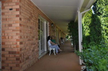 Poplars Inn - Tourism Noosa 2