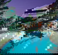 West Beach Lagoon - Tourism Noosa