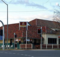 The Farmers Home Hotel - Tourism Noosa
