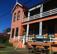 Dromedary Hotel - Tourism Noosa