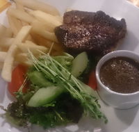 Strand Hotel - Tourism Noosa
