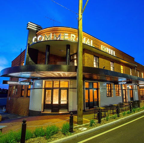 Commercial Boutique Hotel  - Tourism Noosa 0