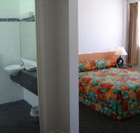 Baileys Hotel Motel - Tourism Noosa