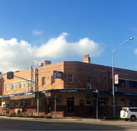 Golden Fleece Hotel - Tourism Noosa