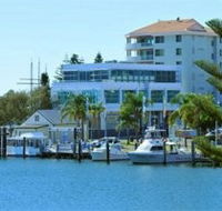 Golden Chain Le George Motel - Tourism Noosa