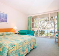 Bay Waters - Tourism Noosa