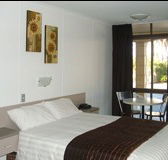The Edge Hotel - Tourism Noosa