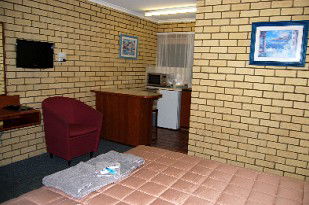 Coastal Comfort Motel - Tourism Noosa 4