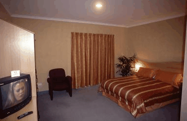 The Lighthouse Hotel - Tourism Noosa