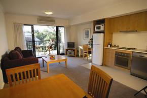 Quest Mont Albert - Tourism Noosa 0