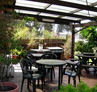 Lake Front Motel - Tourism Noosa