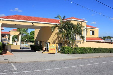 Harbour Sails Motor Inn - Tourism Noosa 0