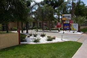 Sunraysia Motel And Holiday Apartments - Tourism Noosa 1