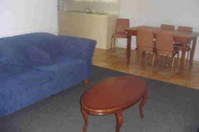 Sunraysia Motel And Holiday Apartments - Tourism Noosa 3