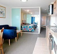 The Entrance Waldorf Apartments - Tourism Noosa