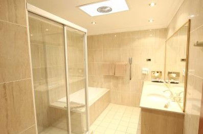 The Hermitage - Tourism Noosa 4