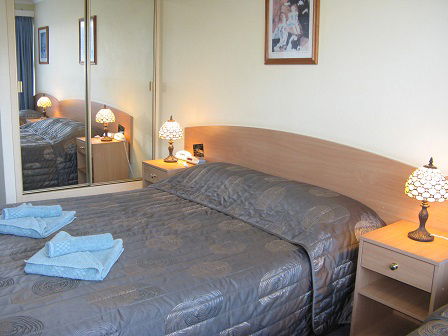 White Manor Motel - Tourism Noosa 3