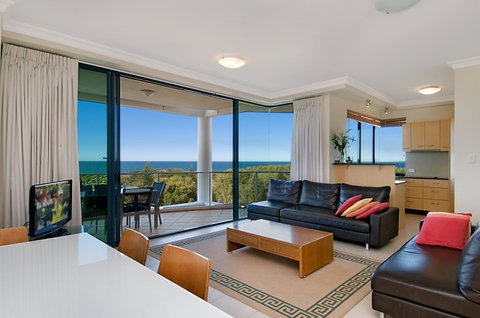 Santorini On Mudjimba - Tourism Noosa 3