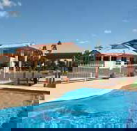 Country Roads Motor Inn - Tourism Noosa
