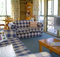 Myrtle Creek Cottages - Tourism Noosa