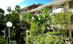 Wahroonga Waldorf Apartments - Tourism Noosa 0