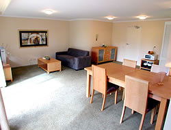 Wahroonga Waldorf Apartments - Tourism Noosa 1