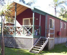 A Paradise Park Cabins - Tourism Noosa 0