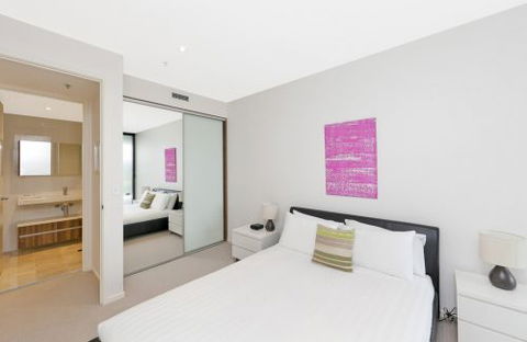 Astra Apartments Canberra - Tourism Noosa 0