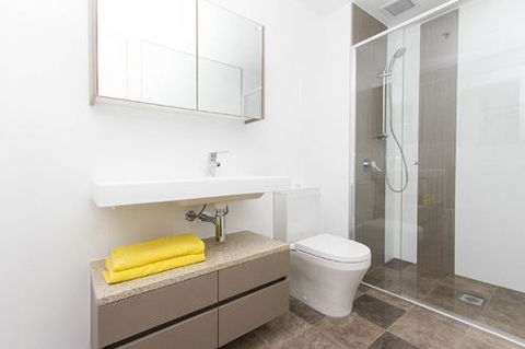 Astra Apartments Canberra - Tourism Noosa 4