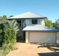 Apartment 2 Mullumbimbi Street Accommodation - Tourism Noosa